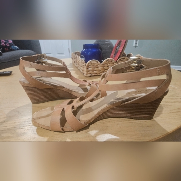 FRANCO SARTO Leather Tan Wedges with Elegant Straps. Size 10 - Picture 10 of 13
